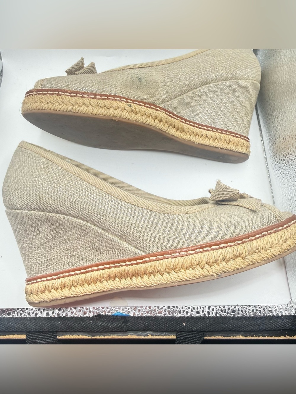 Tory Burch Tan Linen Wedge Espadrilles with Bow and Gold Logo - Picture 9 of 12